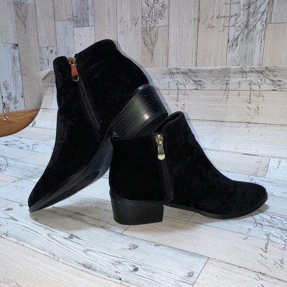 Guilty Soles Taylor Ankle Booties in Black - Picture 2 of 5